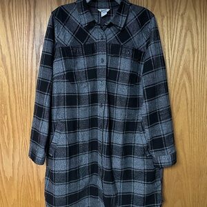 Duluth Trading Co Black and Gray Plaid Shacket